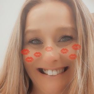 Meet your Posher, Deseray